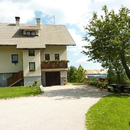 Apartments Pri Marjetki Cerkno Bagian luar foto