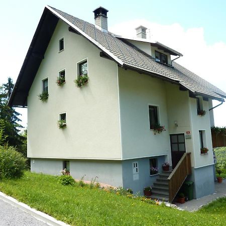 Apartments Pri Marjetki Cerkno Bagian luar foto