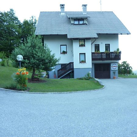 Apartments Pri Marjetki Cerkno Bagian luar foto