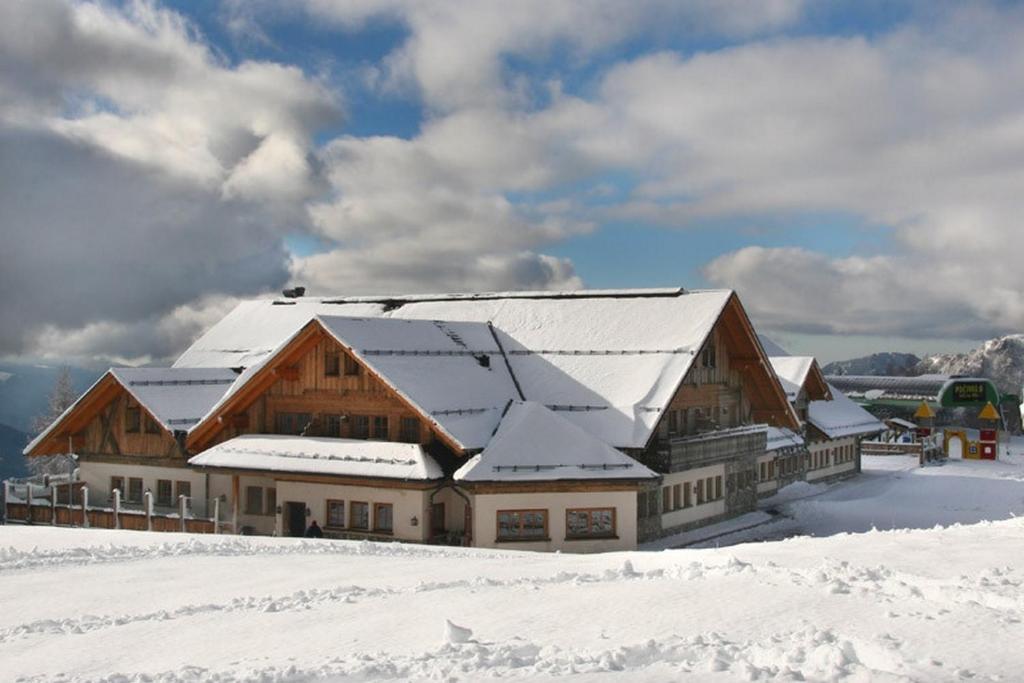 Apartments Pri Marjetki Cerkno Bagian luar foto