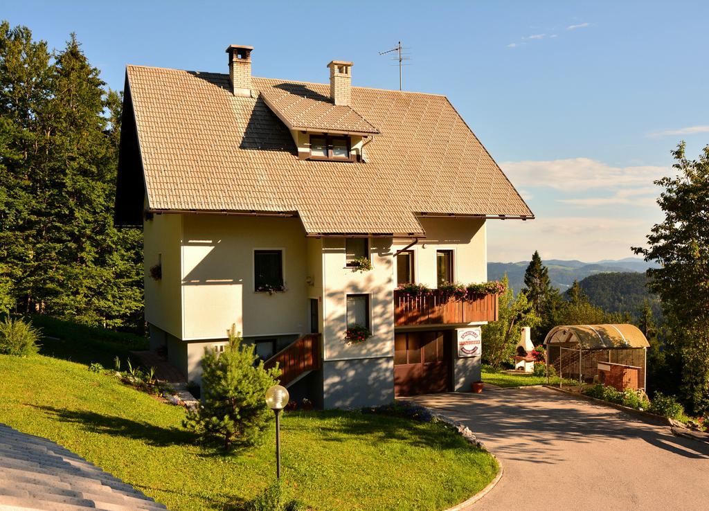 Apartments Pri Marjetki Cerkno Bagian luar foto