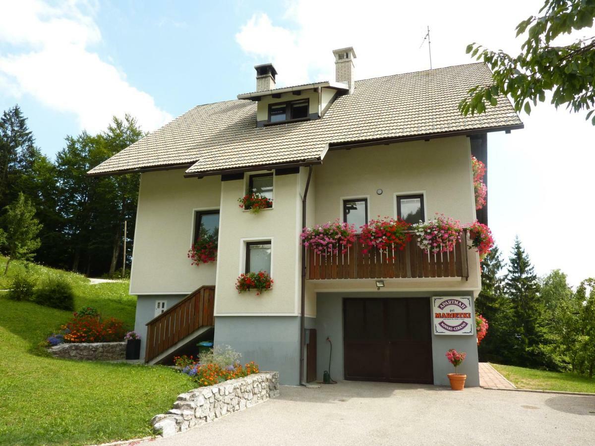 Apartments Pri Marjetki Cerkno Bagian luar foto
